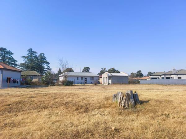 640 m² Land