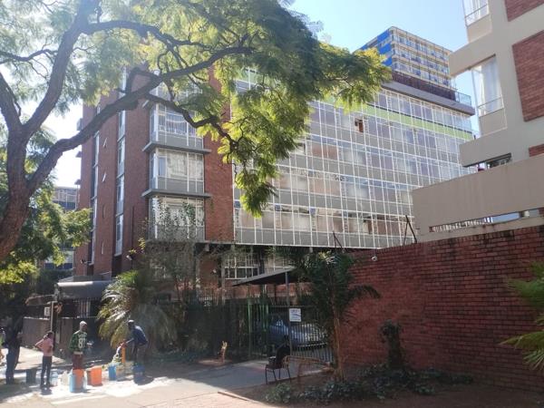 900 m² Commercial space