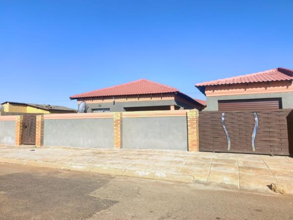 5 Bedroom House