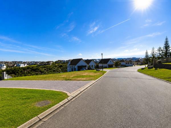 711 m² Land