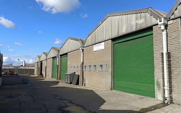 300 m² Industrial space