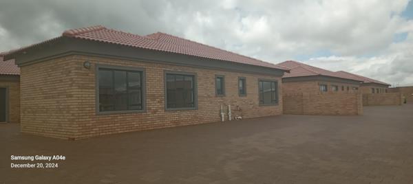 3 Bedroom Townhouse