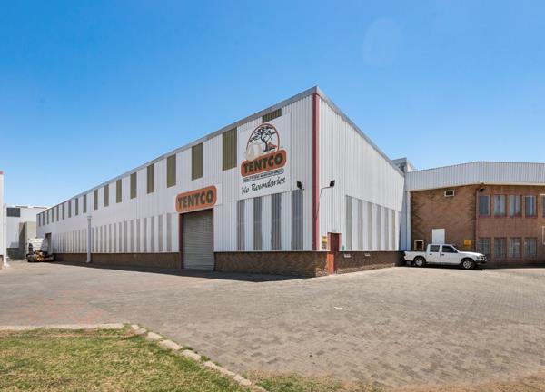 8 780 m² Industrial space