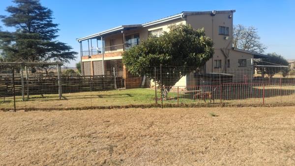 3 200 m² Smallholding
