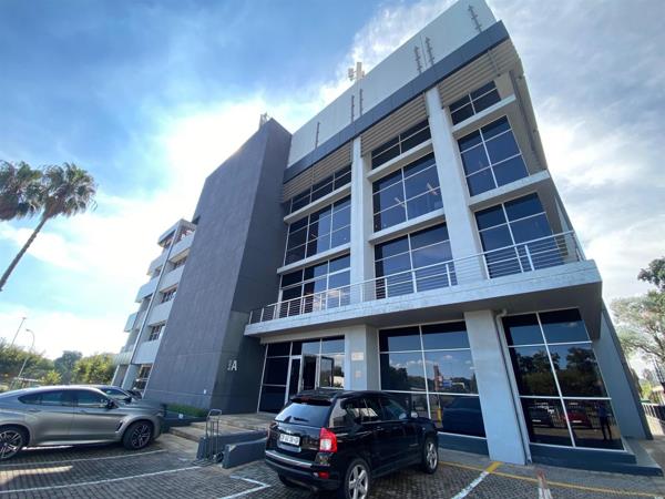 284 m² Office Space