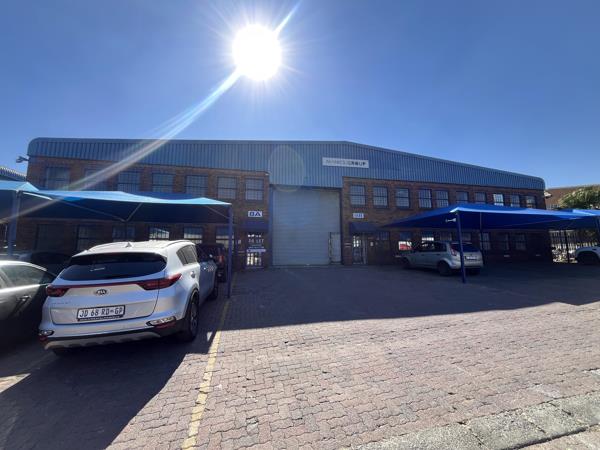 944 m² Industrial space