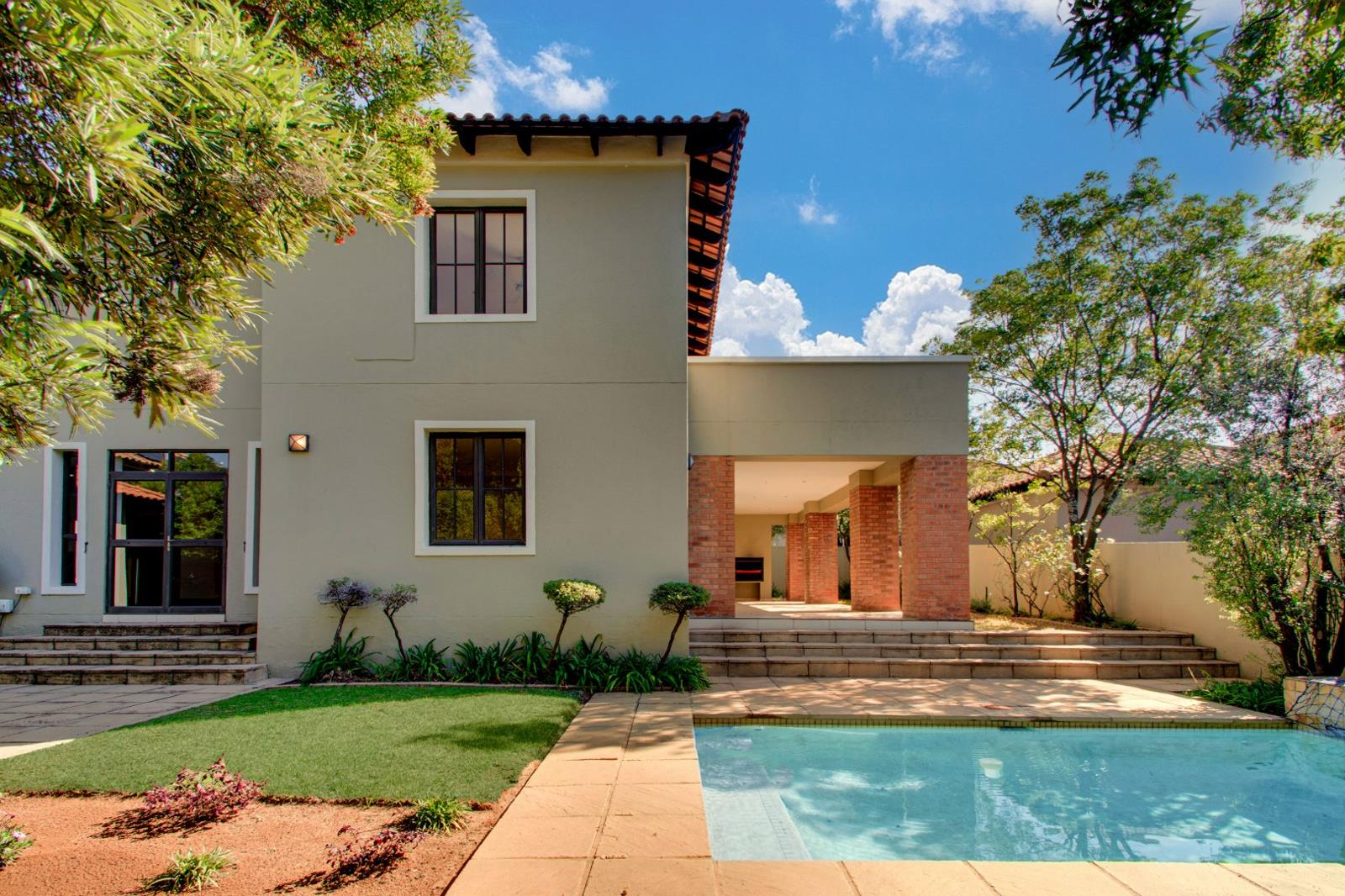 4 Bedroom House in Dainfern
