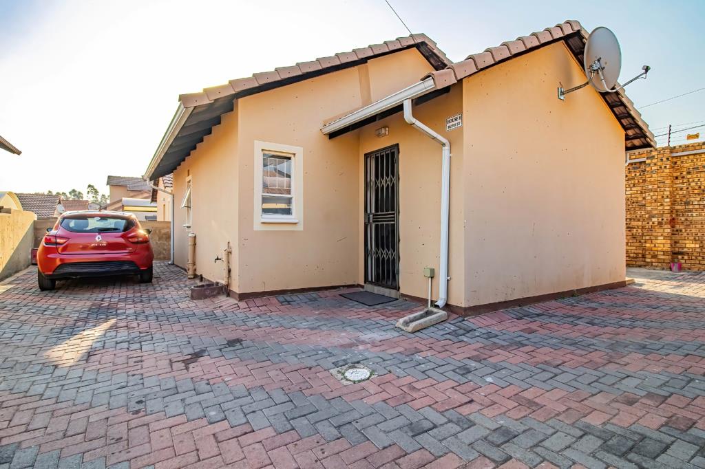 3 Bedroom Townhouse