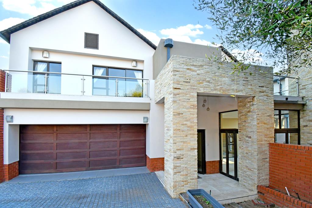 5 Bedroom House