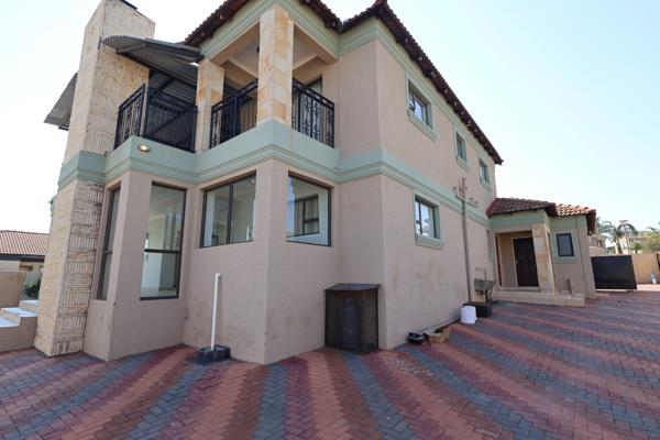 6 Bedroom House