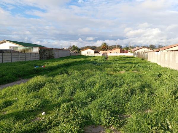 439 m² Land