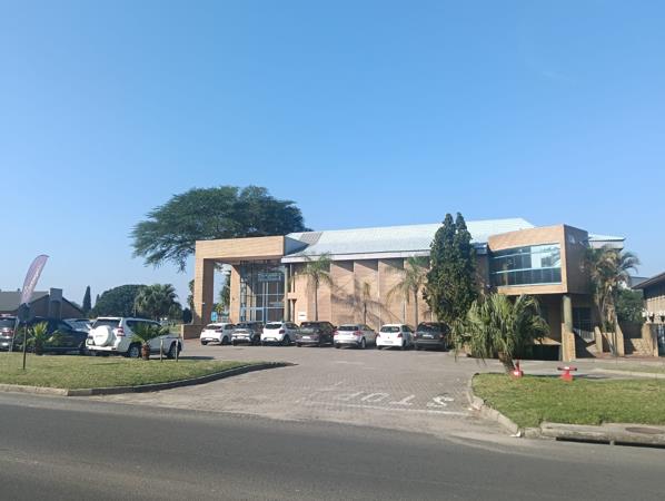 142 m² Commercial space