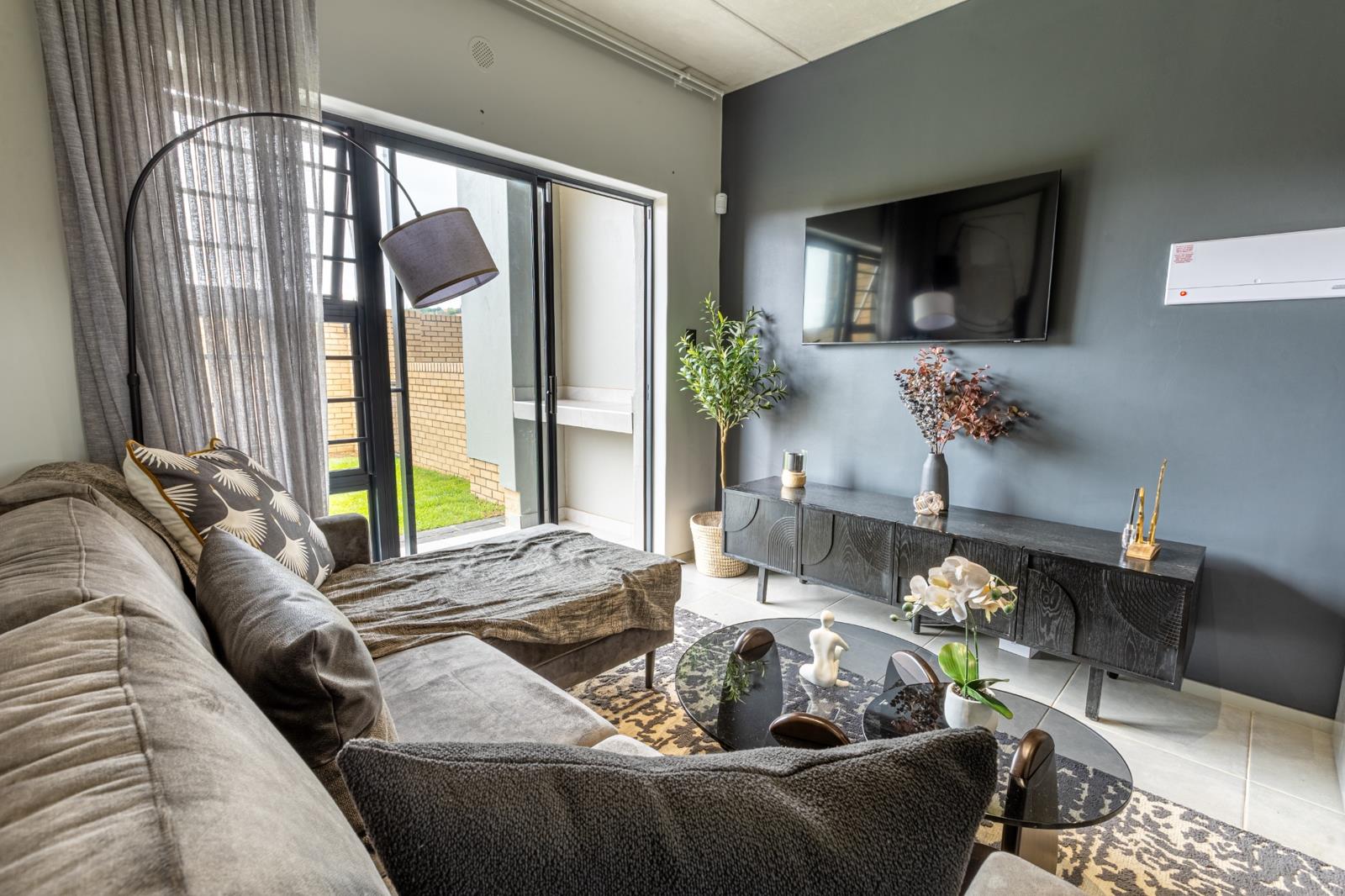 2 Bedroom Apartment in Erasmus Park