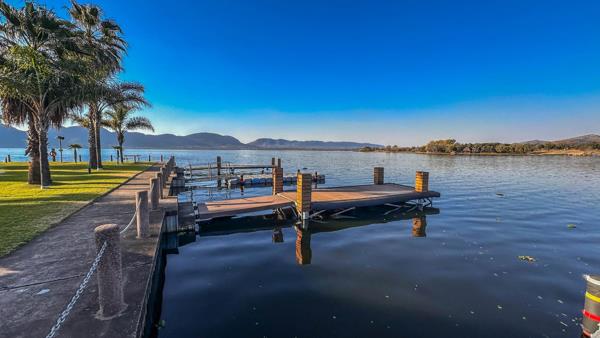 592 m² Land