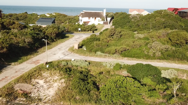 767 m² Land