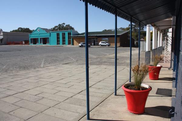 250 m² Retail Space