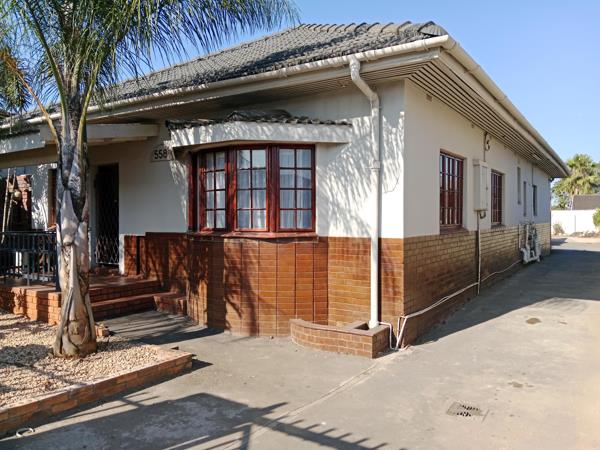 11 Bedroom House
