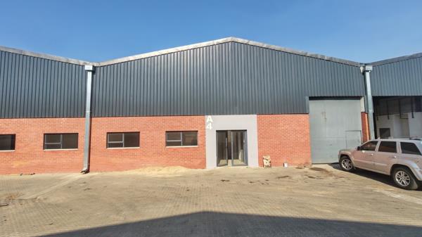 458 m² Industrial space