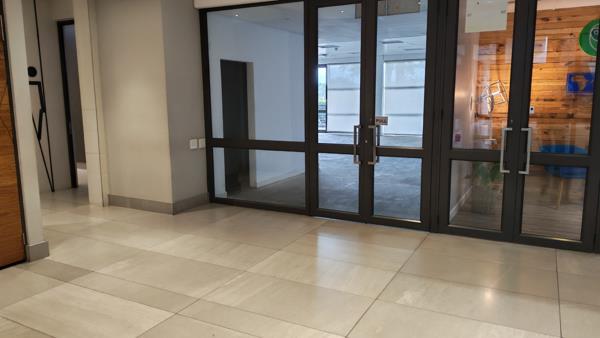377 m² Office Space