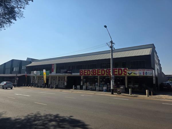 2 100 m² Commercial space