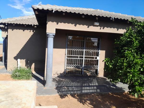 2 Bedroom House