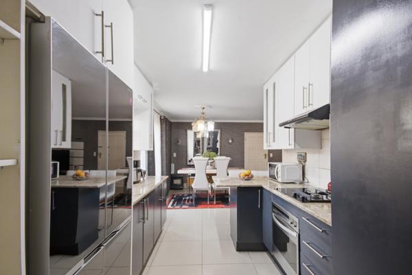4 Bedroom Townhouse
