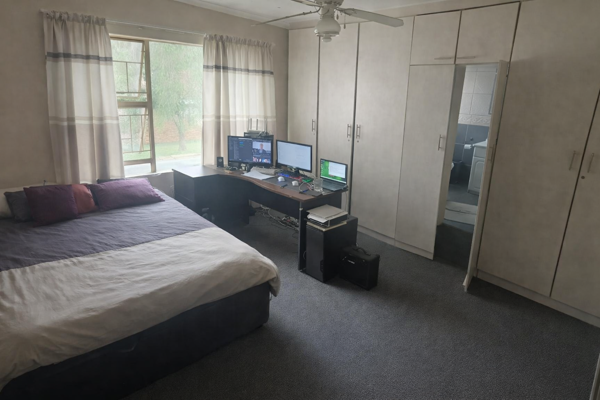 1 Bedroom House