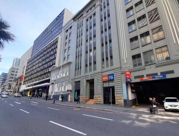 340 m² Commercial space