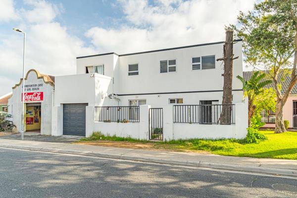 6 Bedroom House