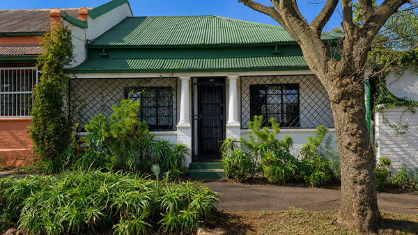 2 Bedroom House