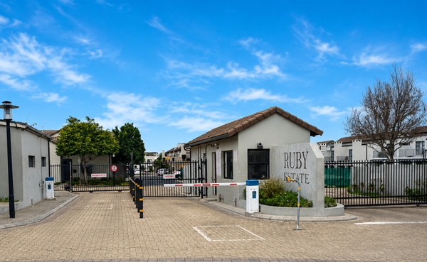 2 Bedroom Townhouse