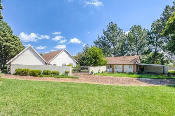 8 565 m² Smallholding