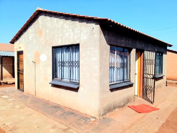 2 Bedroom House