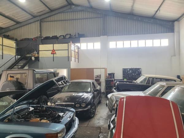 310 m² Commercial space