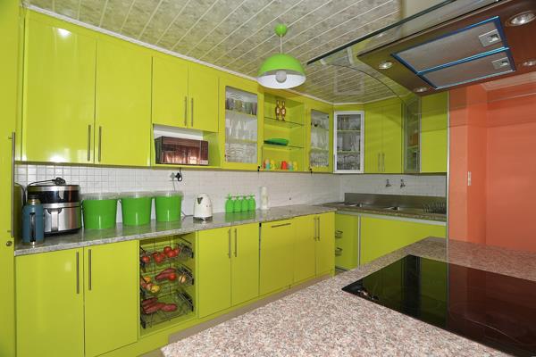 5 Bedroom House