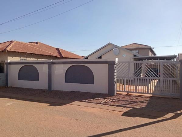 2 Bedroom House