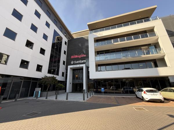 355 m² Commercial space