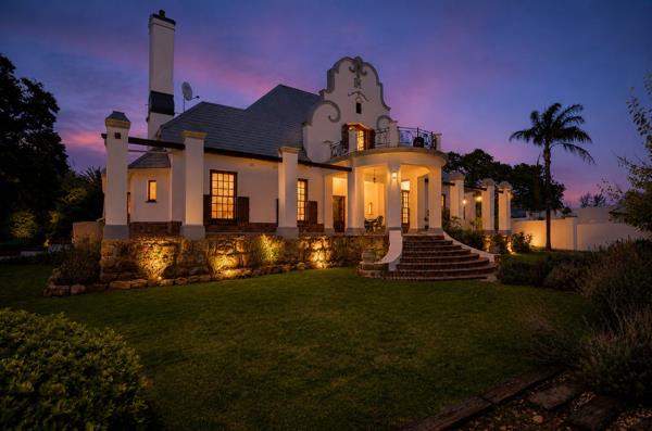 5 Bedroom House