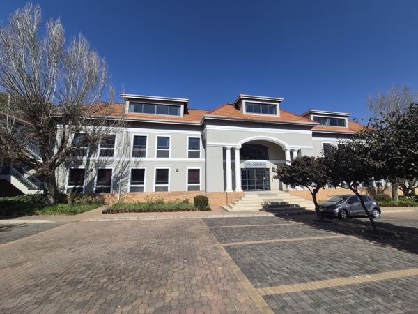 325 m² Commercial space