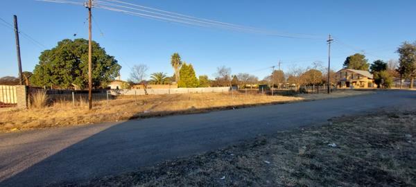 1 388 m² Land