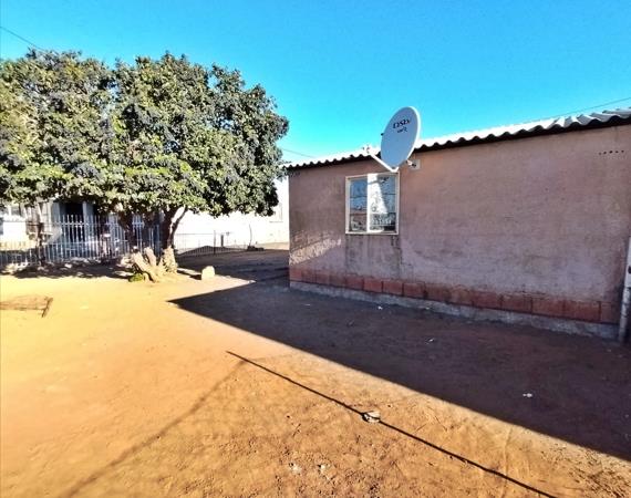 1 Bedroom House