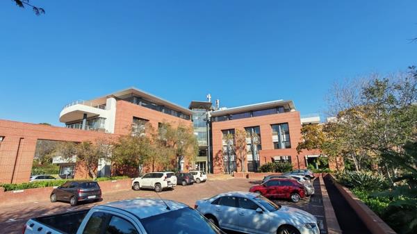712 m² Office Space