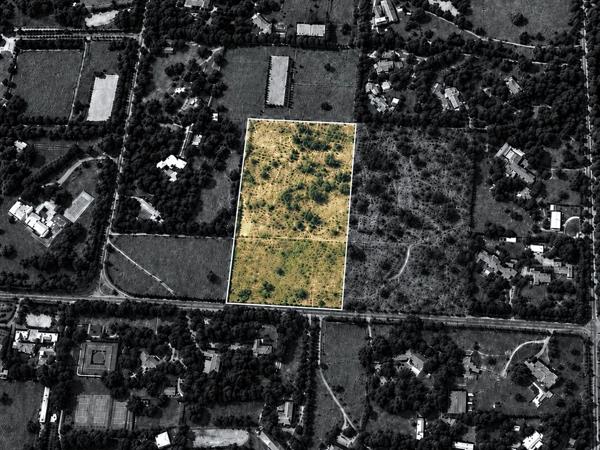 2.4 ha Land