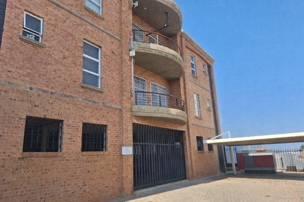 135 m² Commercial space