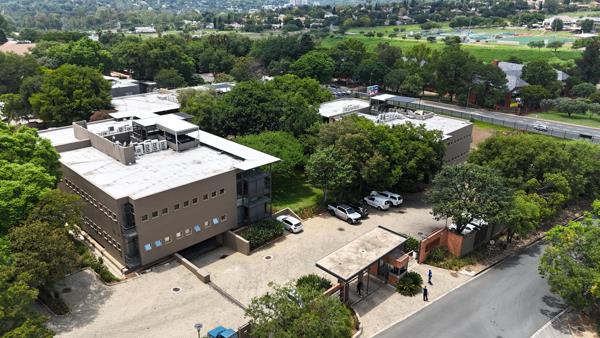 320 m² Commercial space