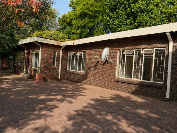 6 Bedroom House