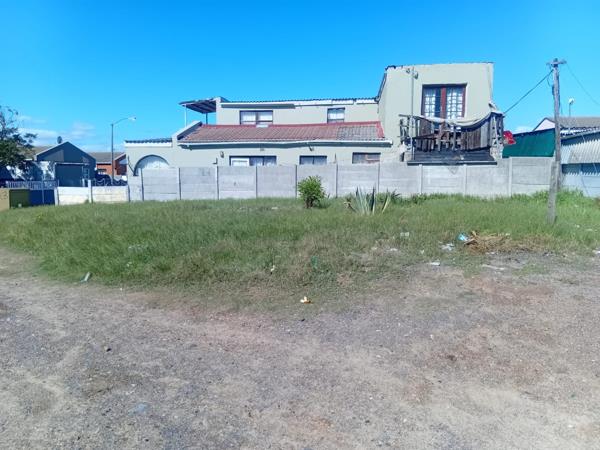 261 m² Land
