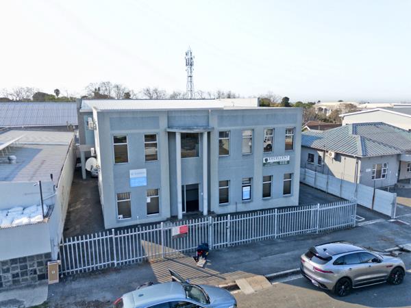 150 m² Commercial space