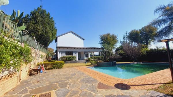 6 Bedroom House