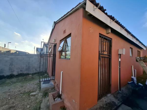 2 Bedroom House